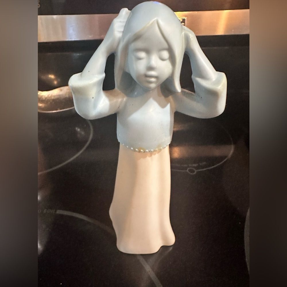 Sweet Honest Avon vintage decanter